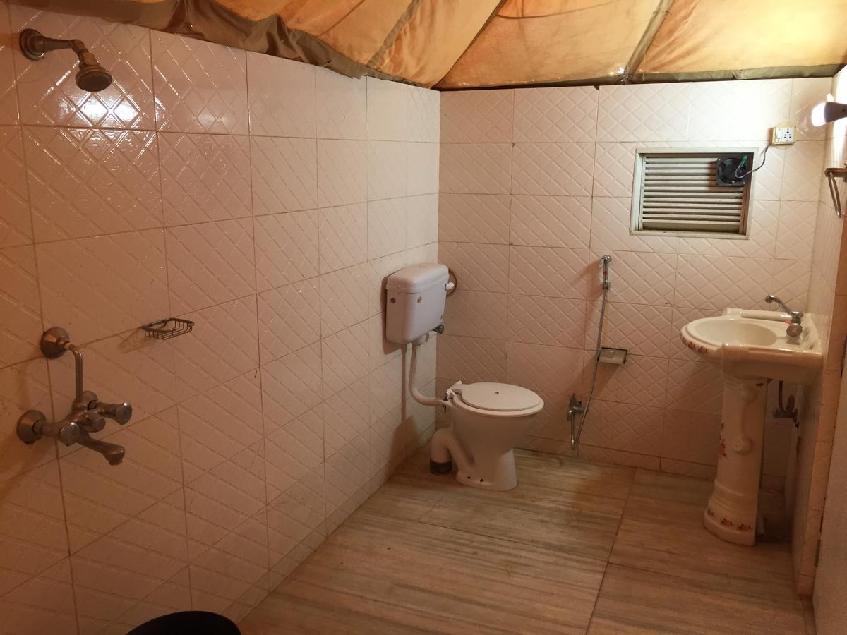 Kf Resort Pvt Ltd Sam Bagian luar foto